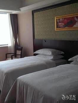 Vienna Hotel Sh Fengxian Nanqiao Jinhai Road Shanghai Eksteriør bilde